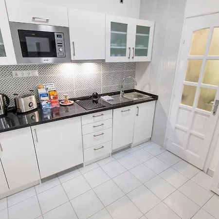 Apartment Sweet Dreams In The Heart Of The City *