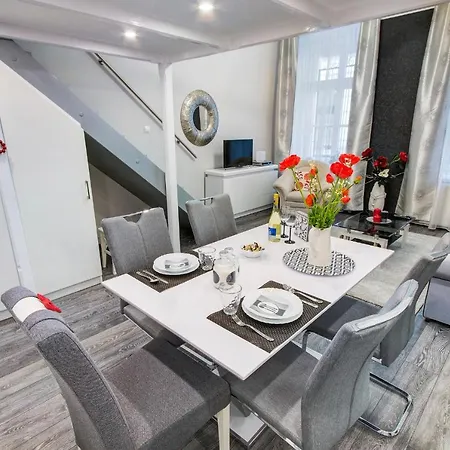 Sweet Dreams In The Heart Of The City Apartment *